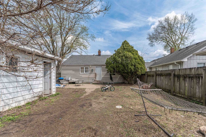 2717 Kinsey, ROCKFORD, Illinois 61109, 2 Bedrooms Bedrooms, ,1 BathroomBathrooms,House,For Sale,Kinsey,202602173