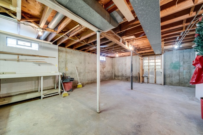 1611 Norte Dame, ROCKFORD, Illinois 61103, 3 Bedrooms Bedrooms, ,1 BathroomBathrooms,House,For Sale,Norte Dame,202602175