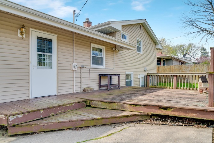 1611 Norte Dame, ROCKFORD, Illinois 61103, 3 Bedrooms Bedrooms, ,1 BathroomBathrooms,House,For Sale,Norte Dame,202602175