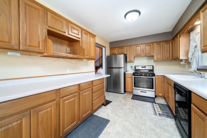 1611 Norte Dame, ROCKFORD, Illinois 61103, 3 Bedrooms Bedrooms, ,1 BathroomBathrooms,House,For Sale,Norte Dame,202602175