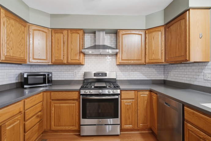 307 Portage, DIXON, Illinois 61021, 3 Bedrooms Bedrooms, ,2 BathroomsBathrooms,House,For Sale,Portage,202602176