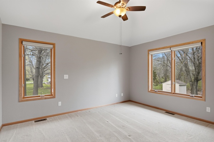 307 Portage, DIXON, Illinois 61021, 3 Bedrooms Bedrooms, ,2 BathroomsBathrooms,House,For Sale,Portage,202602176