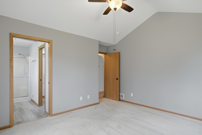 307 Portage, DIXON, Illinois 61021, 3 Bedrooms Bedrooms, ,2 BathroomsBathrooms,House,For Sale,Portage,202602176