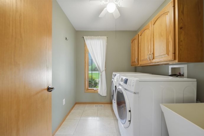 307 Portage, DIXON, Illinois 61021, 3 Bedrooms Bedrooms, ,2 BathroomsBathrooms,House,For Sale,Portage,202602176