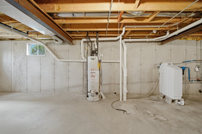 307 Portage, DIXON, Illinois 61021, 3 Bedrooms Bedrooms, ,2 BathroomsBathrooms,House,For Sale,Portage,202602176