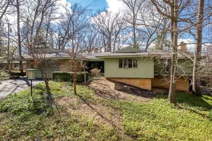 2520 CHICKADEE, ROCKFORD, Illinois 61107, 5 Bedrooms Bedrooms, ,4 BathroomsBathrooms,House,For Sale,CHICKADEE,202601870