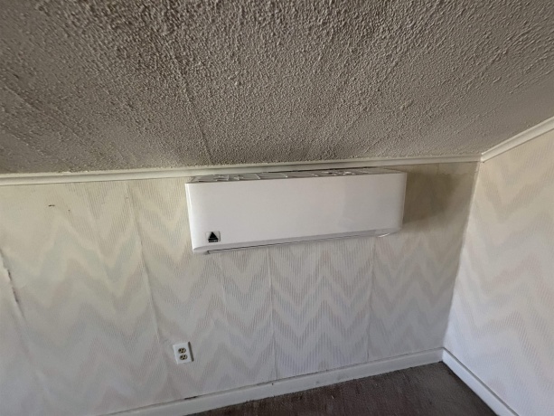 3016 Latham, ROCKFORD, Illinois 61103, 3 Bedrooms Bedrooms, ,1 BathroomBathrooms,House,For Sale,Latham,202602178