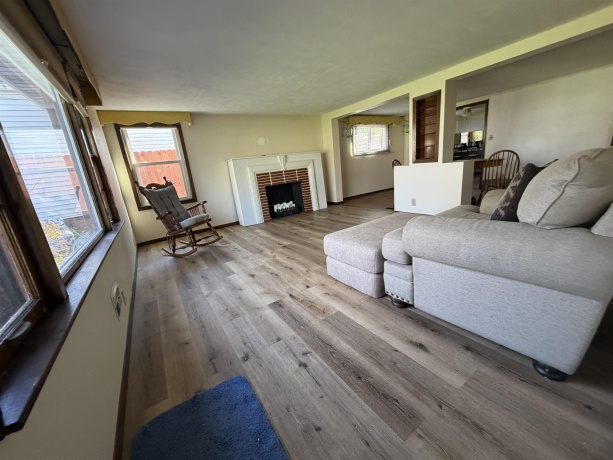 3016 Latham, ROCKFORD, Illinois 61103, 3 Bedrooms Bedrooms, ,1 BathroomBathrooms,House,For Sale,Latham,202602178