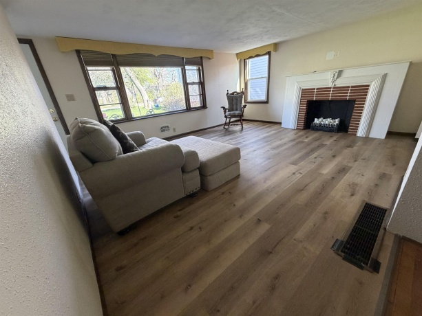 3016 Latham, ROCKFORD, Illinois 61103, 3 Bedrooms Bedrooms, ,1 BathroomBathrooms,House,For Sale,Latham,202602178