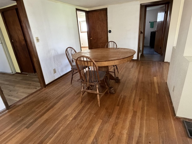 3016 Latham, ROCKFORD, Illinois 61103, 3 Bedrooms Bedrooms, ,1 BathroomBathrooms,House,For Sale,Latham,202602178