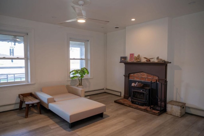 10198 Crazy Hollow, HANOVER, Illinois 61041, 3 Bedrooms Bedrooms, ,2 BathroomsBathrooms,House,For Sale,Crazy Hollow,202602179