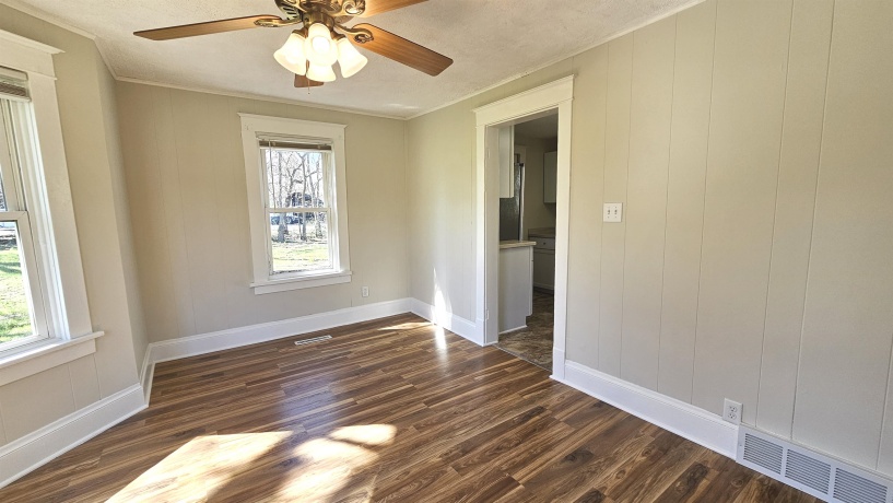 534 Center, SOUTH BELOIT, Illinois 61080, 2 Bedrooms Bedrooms, ,1 BathroomBathrooms,House,For Sale,Center,202602180