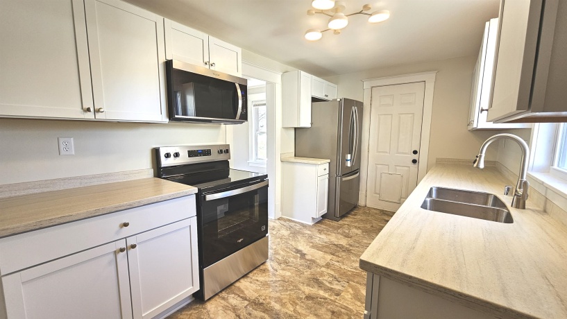 534 Center, SOUTH BELOIT, Illinois 61080, 2 Bedrooms Bedrooms, ,1 BathroomBathrooms,House,For Sale,Center,202602180