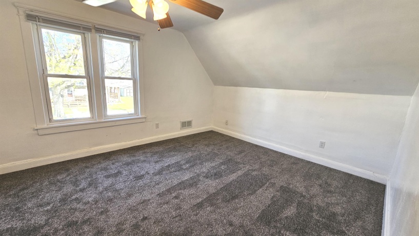 534 Center, SOUTH BELOIT, Illinois 61080, 2 Bedrooms Bedrooms, ,1 BathroomBathrooms,House,For Sale,Center,202602180