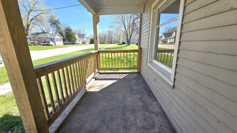 534 Center, SOUTH BELOIT, Illinois 61080, 2 Bedrooms Bedrooms, ,1 BathroomBathrooms,House,For Sale,Center,202602180