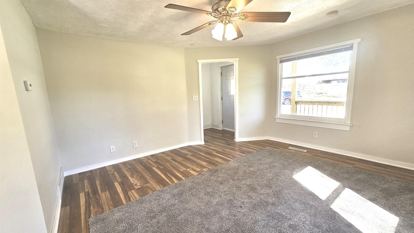 534 Center, SOUTH BELOIT, Illinois 61080, 2 Bedrooms Bedrooms, ,1 BathroomBathrooms,House,For Sale,Center,202602180