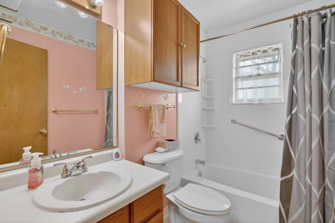 2523 - 2525 Holmes, ROCKFORD, Illinois 61108, ,2 Units,For Sale,Holmes,202602182