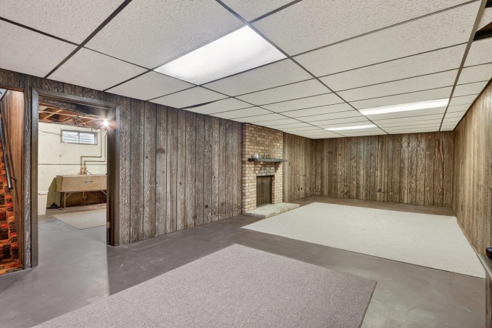 2523 - 2525 Holmes, ROCKFORD, Illinois 61108, ,2 Units,For Sale,Holmes,202602182