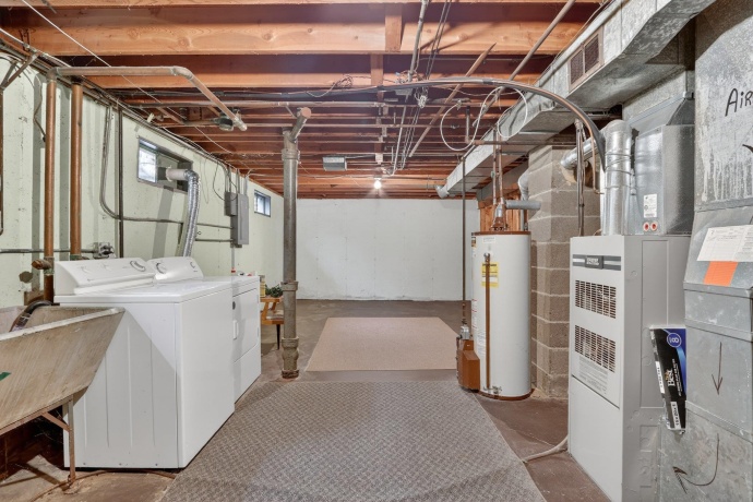 2523 - 2525 Holmes, ROCKFORD, Illinois 61108, ,2 Units,For Sale,Holmes,202602182