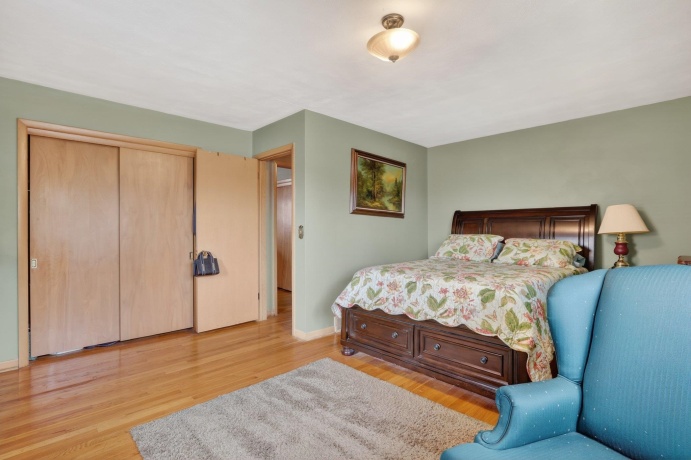 2523 - 2525 Holmes, ROCKFORD, Illinois 61108, ,2 Units,For Sale,Holmes,202602182