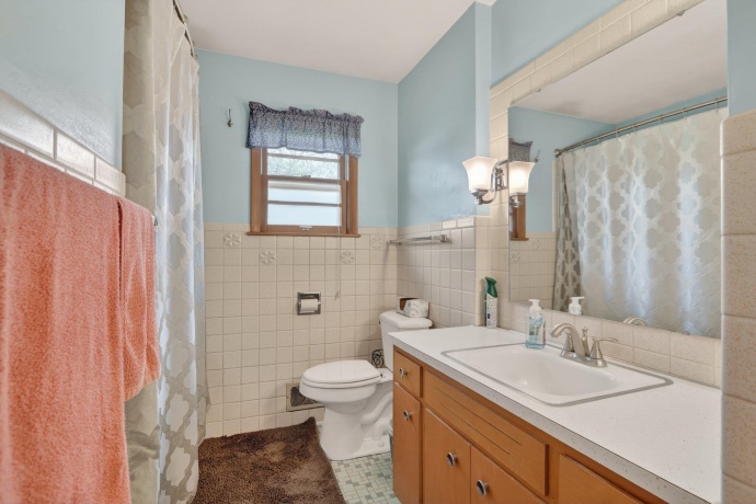 2523 - 2525 Holmes, ROCKFORD, Illinois 61108, ,2 Units,For Sale,Holmes,202602182