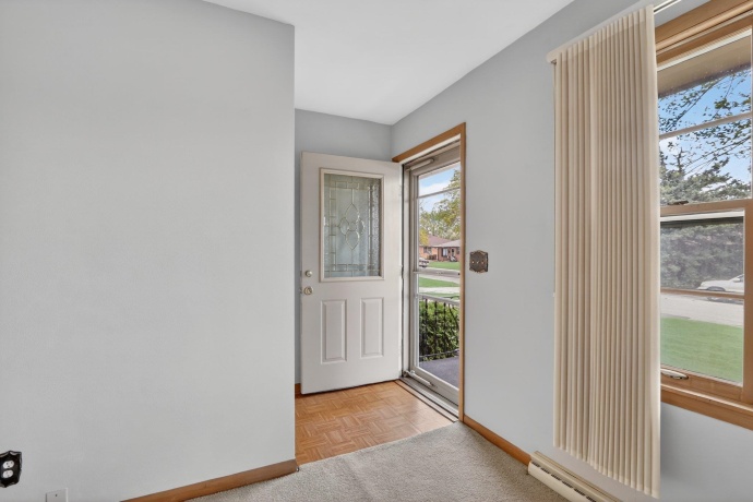 2523 - 2525 Holmes, ROCKFORD, Illinois 61108, ,2 Units,For Sale,Holmes,202602182