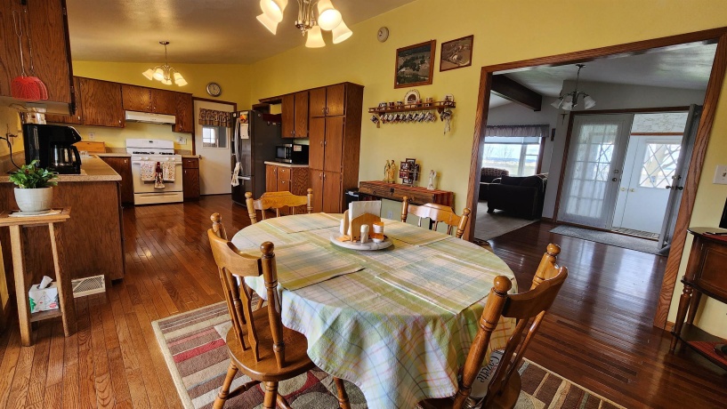 N339 Mt Hope, BRODHEAD, Illinois 53520, 3 Bedrooms Bedrooms, ,2 BathroomsBathrooms,House,For Sale,Mt Hope,202602181