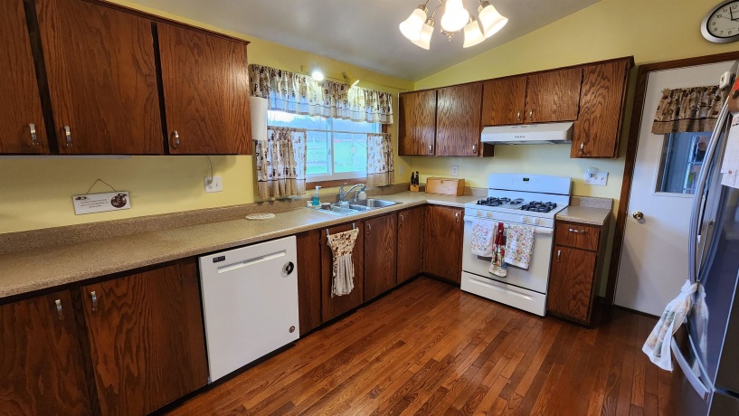 N339 Mt Hope, BRODHEAD, Illinois 53520, 3 Bedrooms Bedrooms, ,2 BathroomsBathrooms,House,For Sale,Mt Hope,202602181