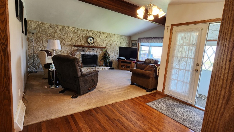 N339 Mt Hope, BRODHEAD, Illinois 53520, 3 Bedrooms Bedrooms, ,2 BathroomsBathrooms,House,For Sale,Mt Hope,202602181