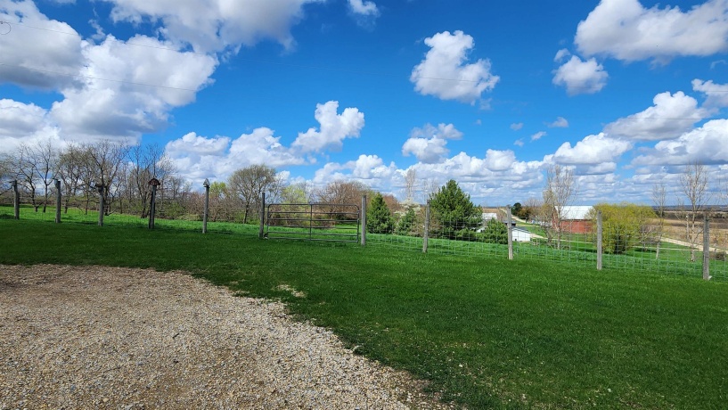 N339 Mt Hope, BRODHEAD, Illinois 53520, 3 Bedrooms Bedrooms, ,2 BathroomsBathrooms,House,For Sale,Mt Hope,202602181