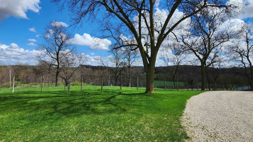 N339 Mt Hope, BRODHEAD, Illinois 53520, 3 Bedrooms Bedrooms, ,2 BathroomsBathrooms,House,For Sale,Mt Hope,202602181