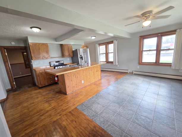 229 Mason, AMBOY, Illinois 61310, 2 Bedrooms Bedrooms, ,1 BathroomBathrooms,House,For Sale,Mason,202602185