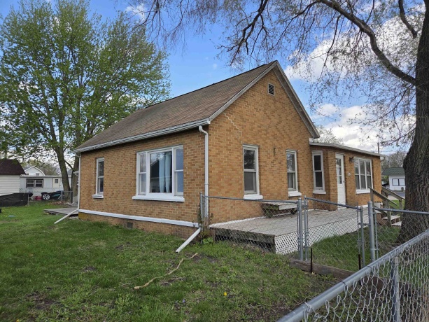 229 Mason, AMBOY, Illinois 61310, 2 Bedrooms Bedrooms, ,1 BathroomBathrooms,House,For Sale,Mason,202602185