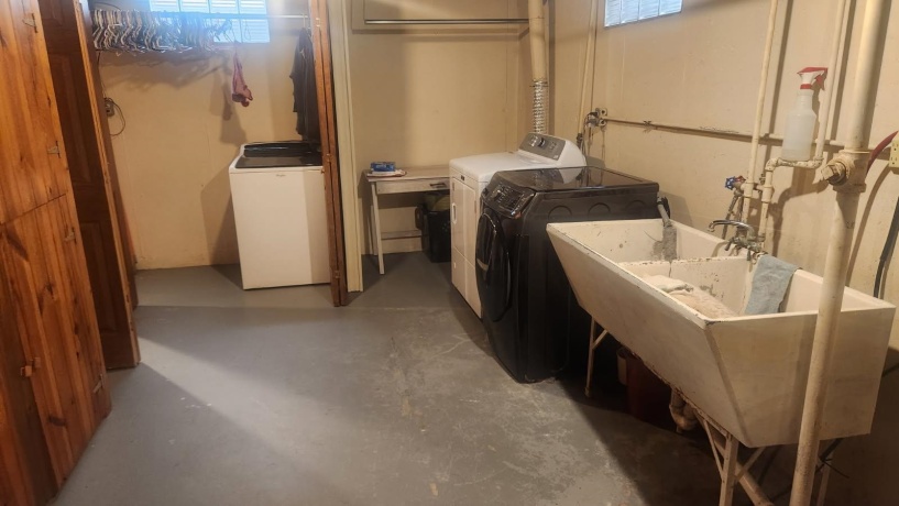 2616 Karen, ROCKFORD, Illinois 61103, 3 Bedrooms Bedrooms, ,2 BathroomsBathrooms,House,For Sale,Karen,202602188