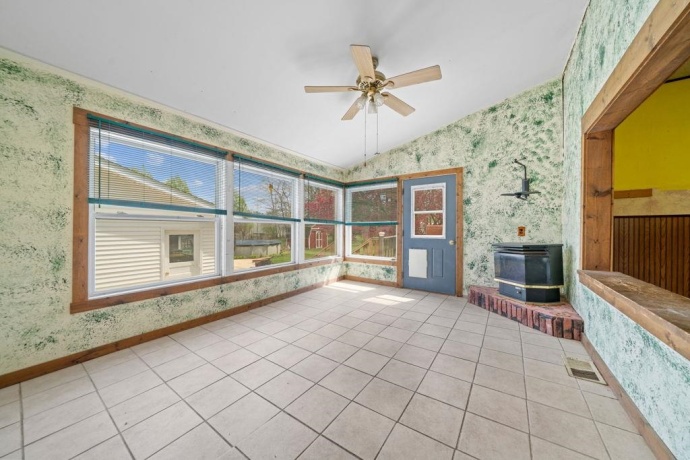 501 1st, OREGON, Illinois 61061, 4 Bedrooms Bedrooms, ,1 BathroomBathrooms,House,For Sale,1st,202602189