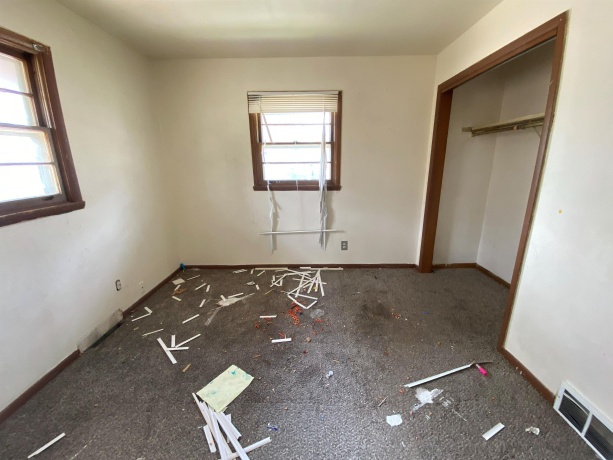 1015 Furman, ROCKFORD, Illinois 61101, ,2 Units,For Sale,Furman,202602194