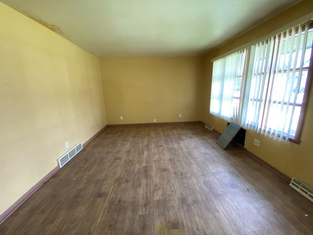 1015 Furman, ROCKFORD, Illinois 61101, ,2 Units,For Sale,Furman,202602194