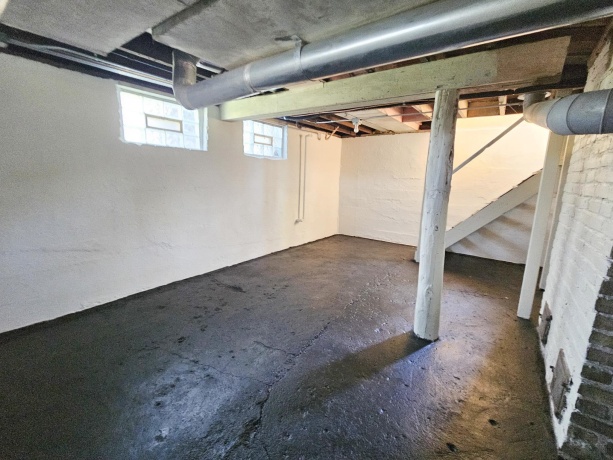 1904 Andrews, ROCKFORD, Illinois 61101, 2 Bedrooms Bedrooms, ,1 BathroomBathrooms,House,For Sale,Andrews,202602195