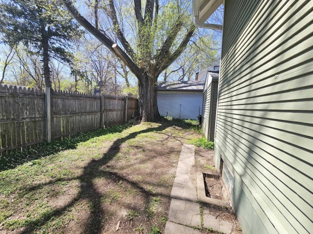 1904 Andrews, ROCKFORD, Illinois 61101, 2 Bedrooms Bedrooms, ,1 BathroomBathrooms,House,For Sale,Andrews,202602195