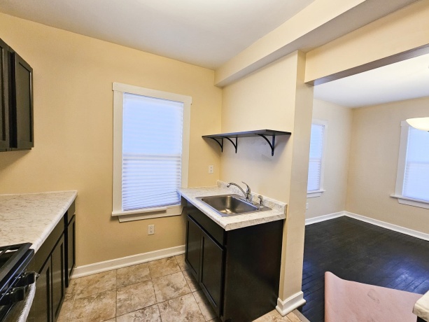 1904 Andrews, ROCKFORD, Illinois 61101, 2 Bedrooms Bedrooms, ,1 BathroomBathrooms,House,For Sale,Andrews,202602195