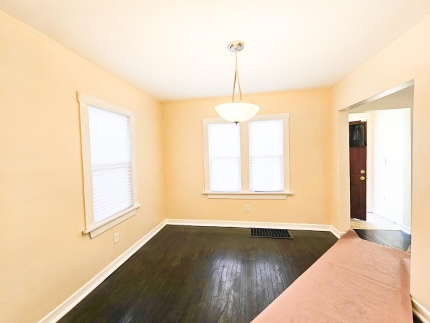 1904 Andrews, ROCKFORD, Illinois 61101, 2 Bedrooms Bedrooms, ,1 BathroomBathrooms,House,For Sale,Andrews,202602195