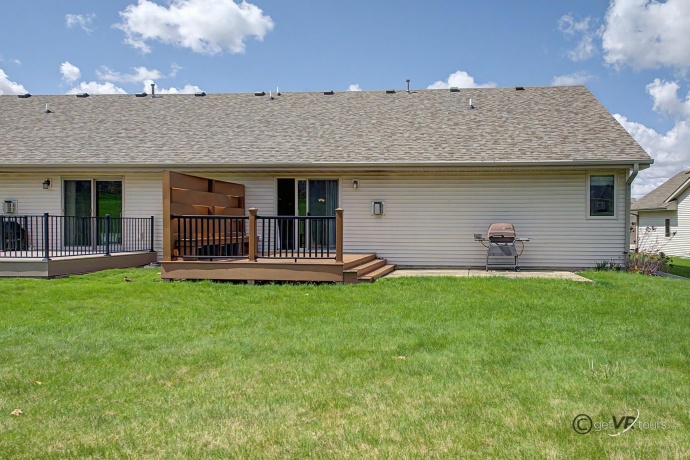 3127 Sandy Pointe, FREEPORT, Illinois 61032, 2 Bedrooms Bedrooms, ,2 BathroomsBathrooms,Condominium,For Sale,Sandy Pointe,202602196