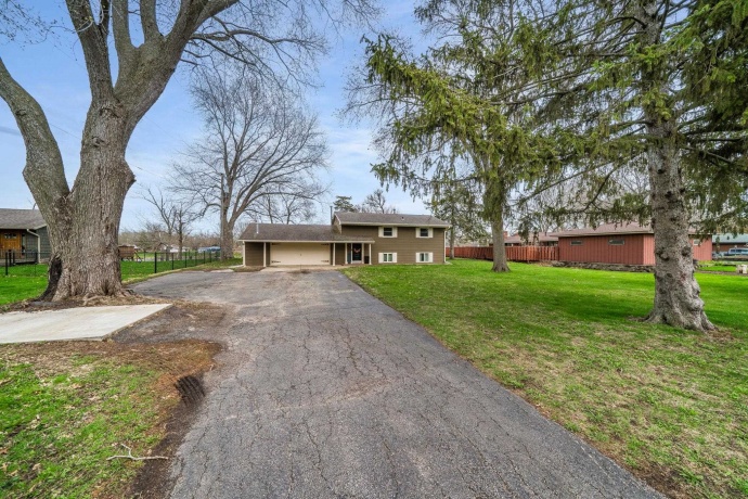 7265 Bergstrom, ROCKFORD, Illinois 61103, 3 Bedrooms Bedrooms, ,2 BathroomsBathrooms,House,For Sale,Bergstrom,202602198