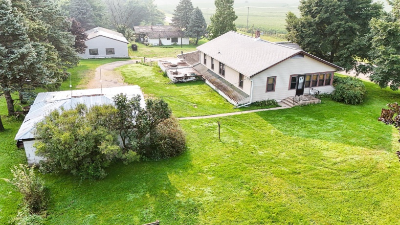 7916 Pines, POLO, Illinois 61064, 2 Bedrooms Bedrooms, ,1 BathroomBathrooms,House,For Sale,Pines,202602199