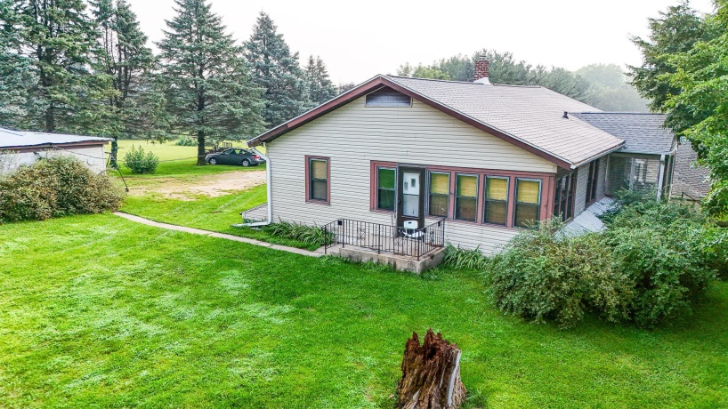 7916 Pines, POLO, Illinois 61064, 2 Bedrooms Bedrooms, ,1 BathroomBathrooms,House,For Sale,Pines,202602199