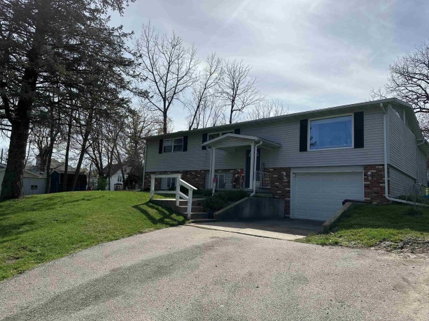 208 COLLEGE, MOUNT CARROLL, Illinois 61053, 3 Bedrooms Bedrooms, ,1 BathroomBathrooms,House,For Sale,COLLEGE,202602201