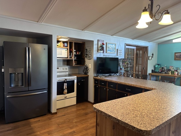 208 COLLEGE, MOUNT CARROLL, Illinois 61053, 3 Bedrooms Bedrooms, ,1 BathroomBathrooms,House,For Sale,COLLEGE,202602201