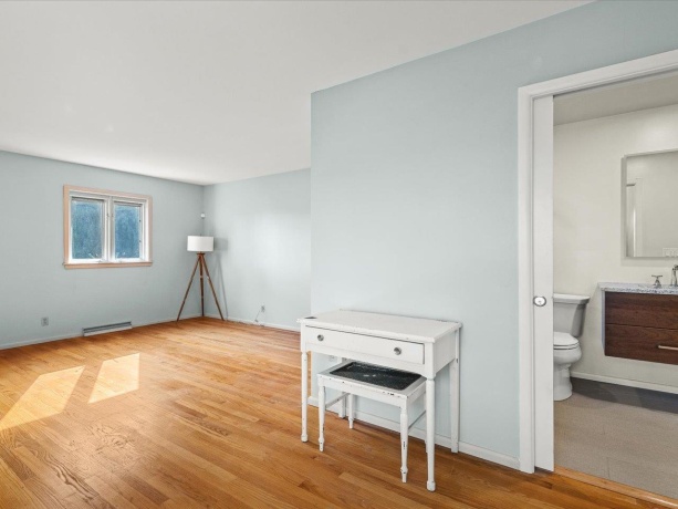 2509 Driftwood, ROCKFORD, Illinois 61107, 5 Bedrooms Bedrooms, ,2 BathroomsBathrooms,House,For Sale,Driftwood,202602202