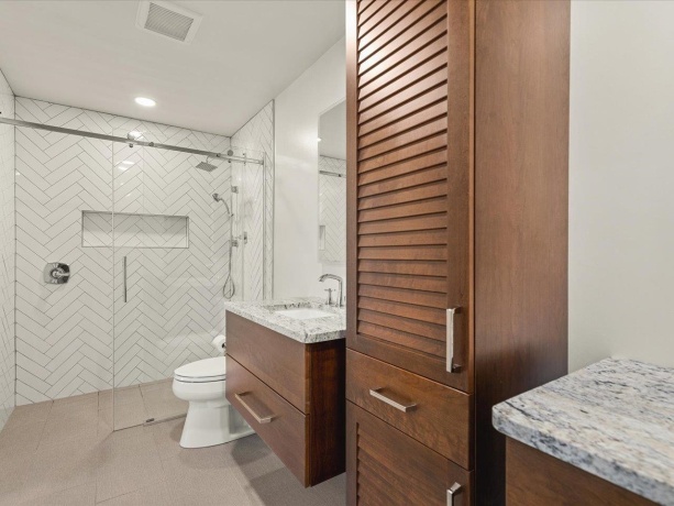 2509 Driftwood, ROCKFORD, Illinois 61107, 5 Bedrooms Bedrooms, ,2 BathroomsBathrooms,House,For Sale,Driftwood,202602202