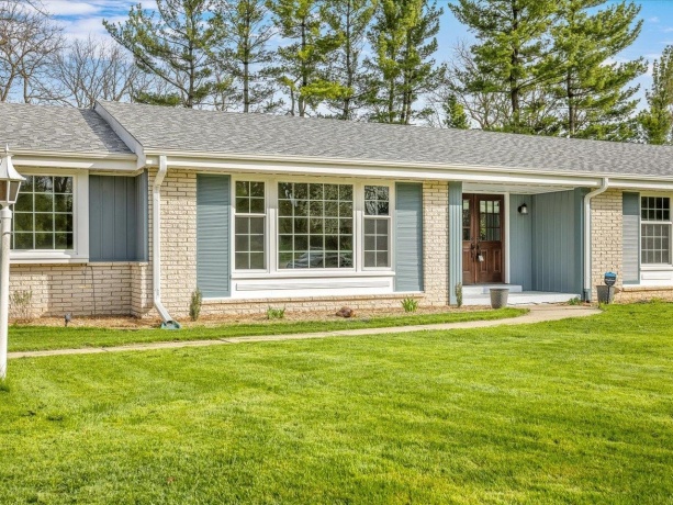 2509 Driftwood, ROCKFORD, Illinois 61107, 5 Bedrooms Bedrooms, ,2 BathroomsBathrooms,House,For Sale,Driftwood,202602202